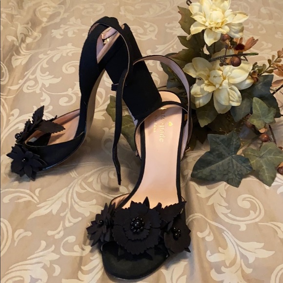 kate spade Shoes - Kate Spade Black Flowered Block Heels Sz 7M